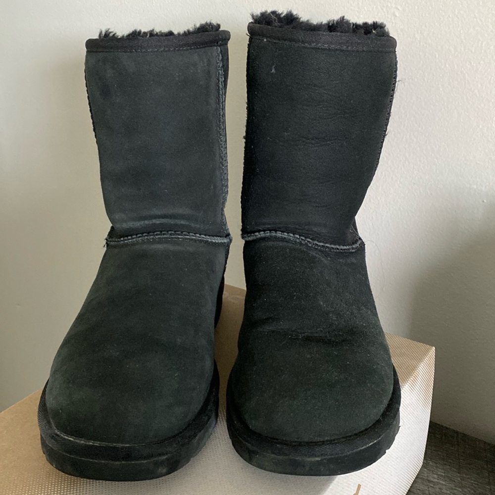 Short USED UGGS